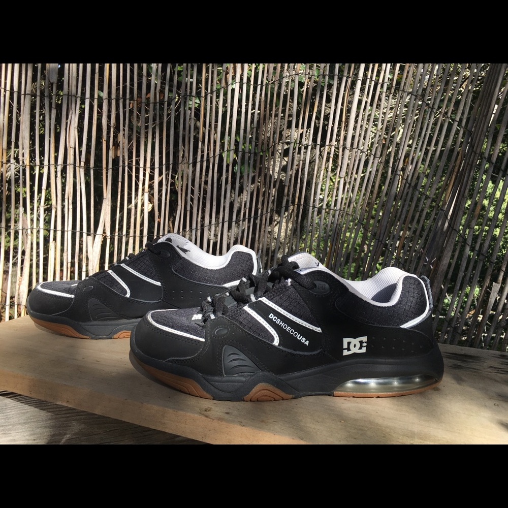 RARE DC Skate shoes.
